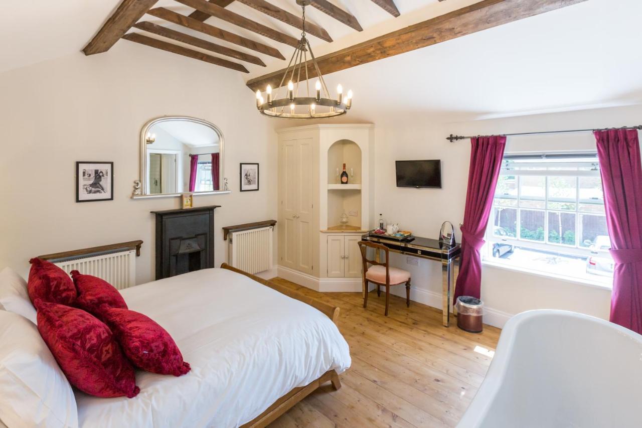 The Dog & Gun Inn Netheravon المظهر الخارجي الصورة