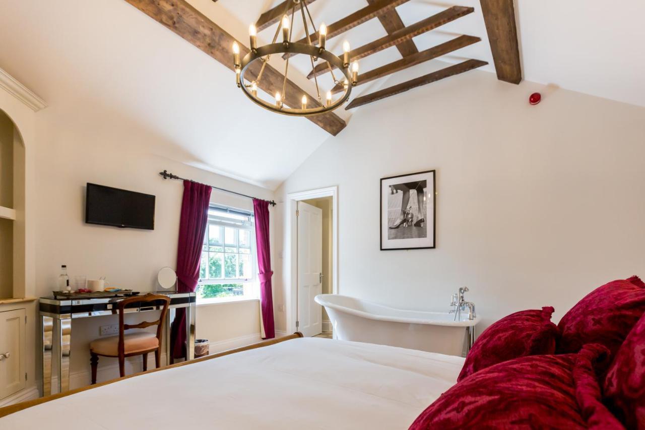 The Dog & Gun Inn Netheravon المظهر الخارجي الصورة