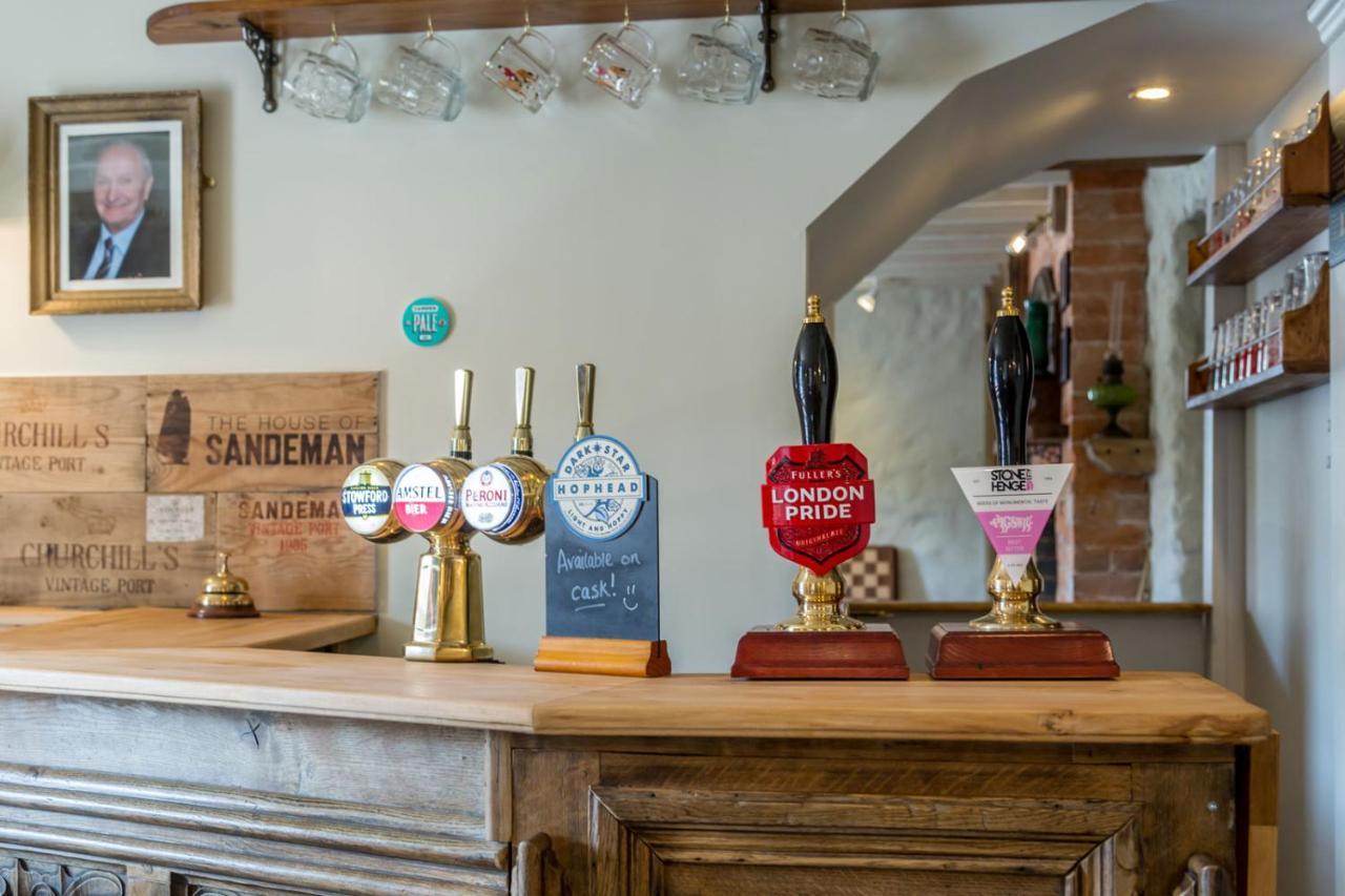 The Dog & Gun Inn Netheravon المظهر الخارجي الصورة